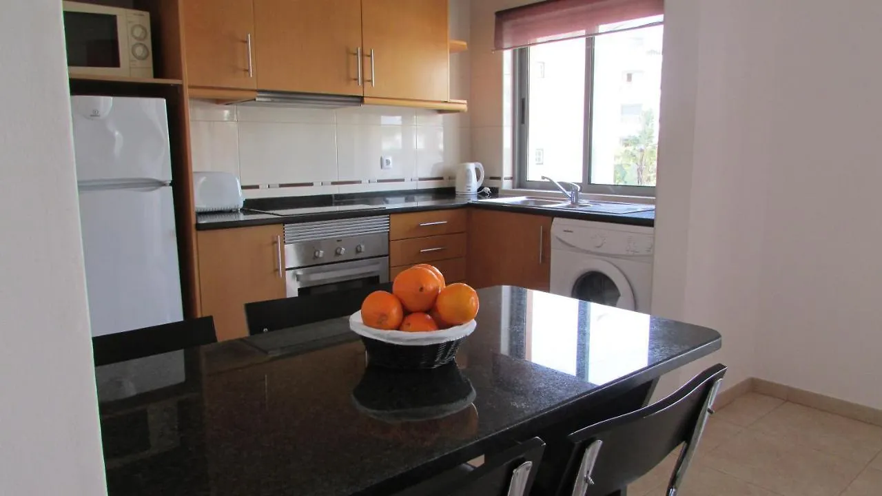 Apartamento - 2 A 4 Pessoas- Piscina Olhos de Αgua Διαμέρισμα
