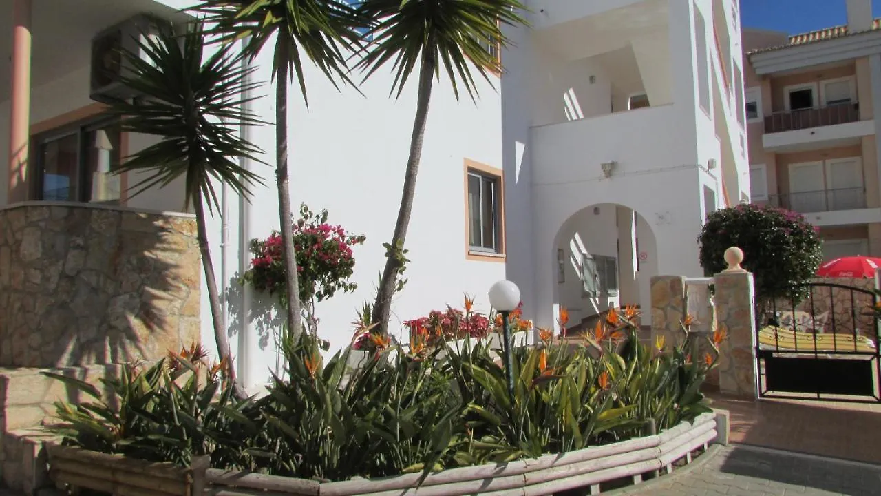 Apartamento - 2 A 4 Pessoas- Piscina Olhos de Αgua
