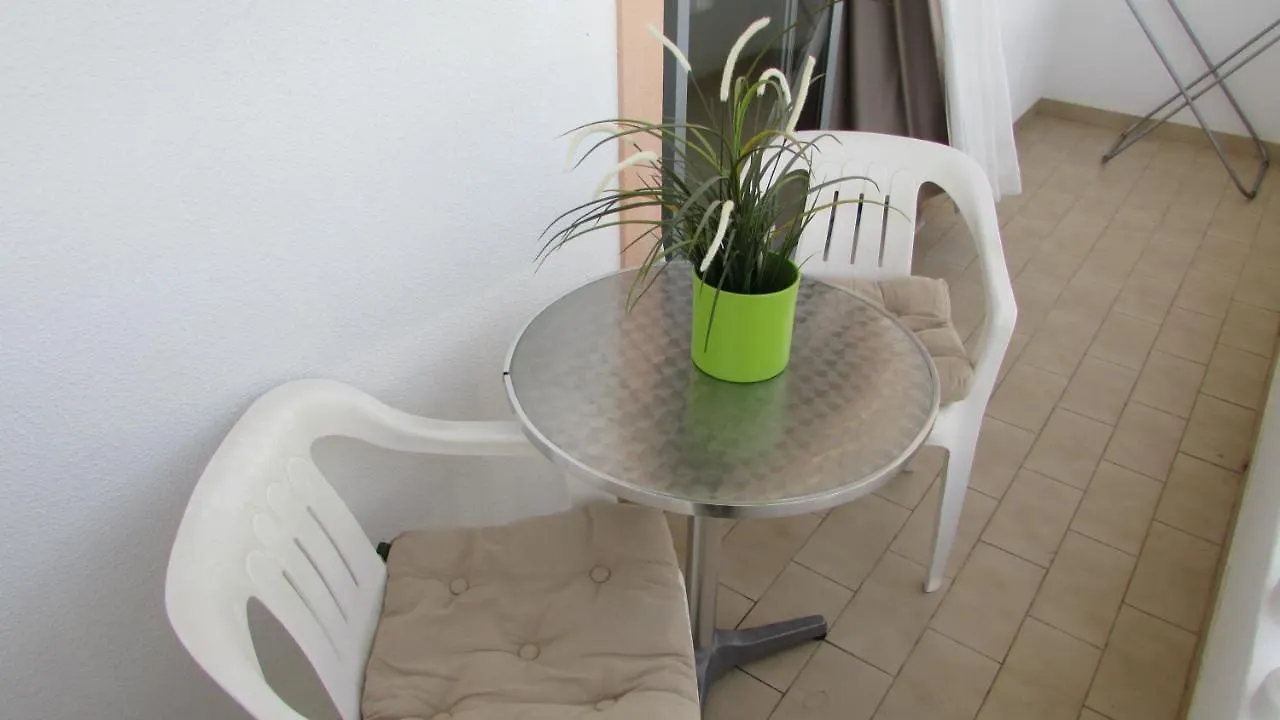 Apartamento - 2 A 4 Pessoas- Piscina Olhos de Αgua Διαμέρισμα