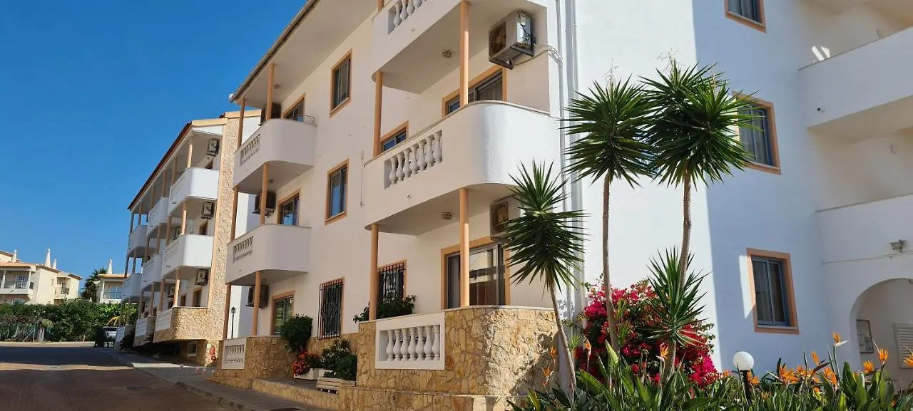 Apartamento - 2 A 4 Pessoas- Piscina Olhos de Αgua 0*,